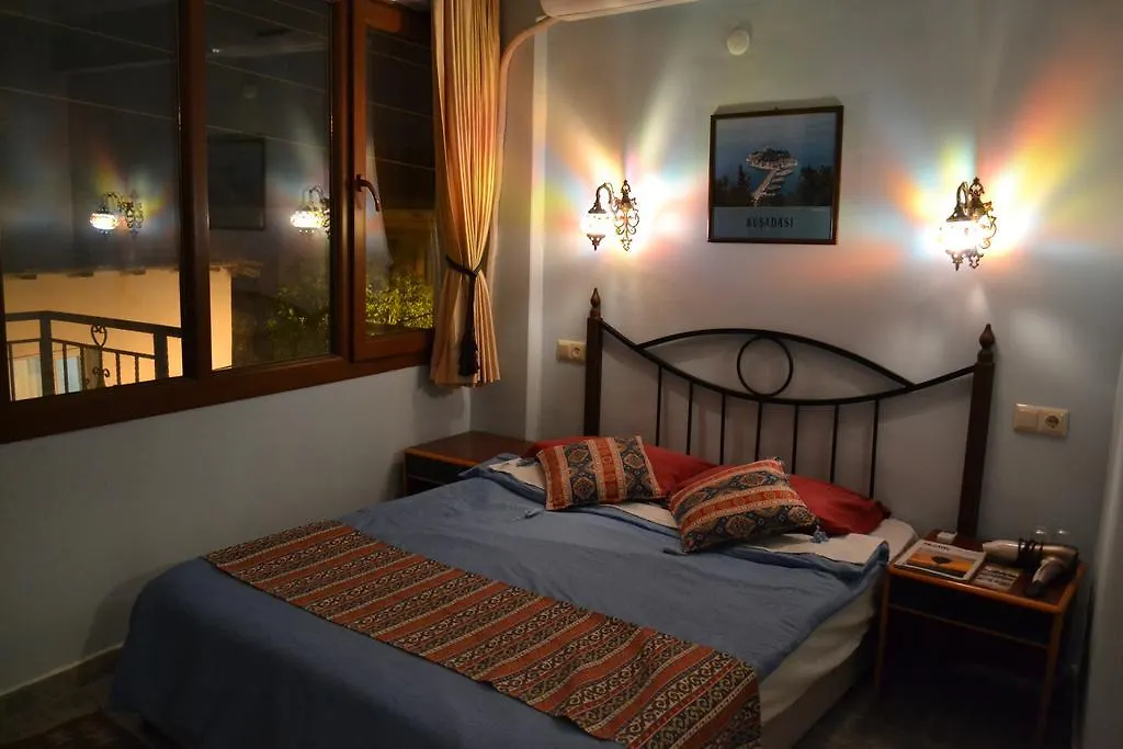 Ephesian Guesthouse & Hotel Kusadasi 2*,